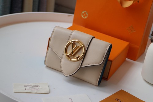 Louis Vuitton(ルイ·ヴィトン) 　Circle　 財布　３色