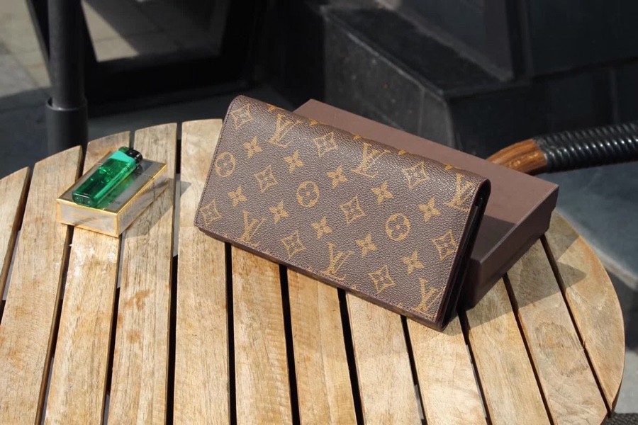 LV(ルイ·ヴィトン) Monogram 財布 新品