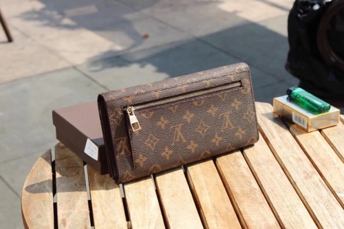 LV(ルイ·ヴィトン) Monogram 財布 新品