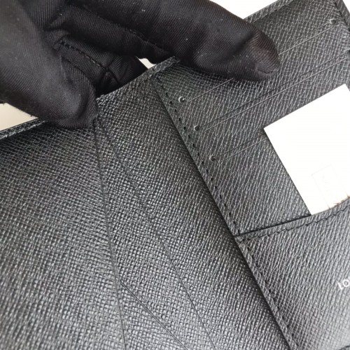 LV(ルイ·ヴィトン) Monogram 財布 新品
