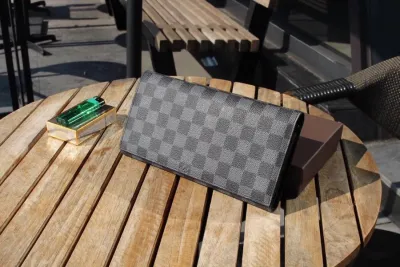 LV(ルイ·ヴィトン) Monogram 財布 新品