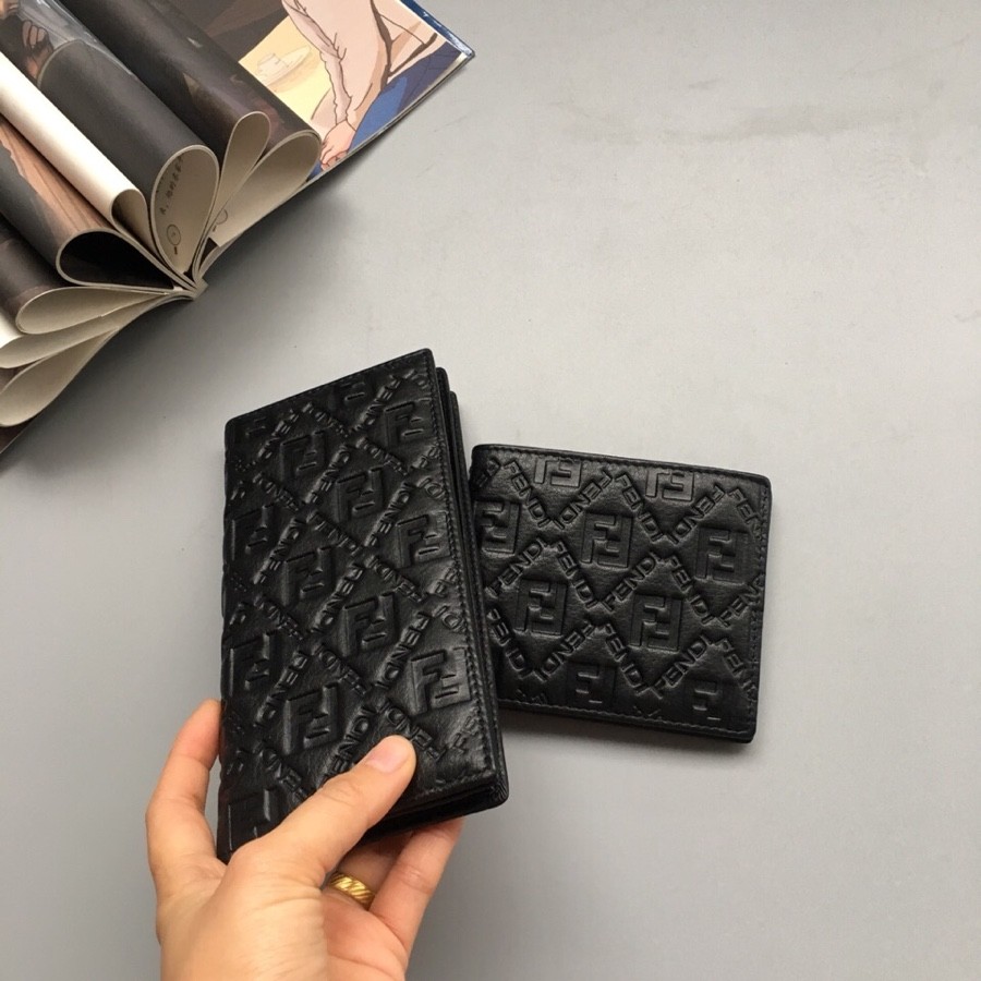 Fendi (フェンディ) 財布 新品