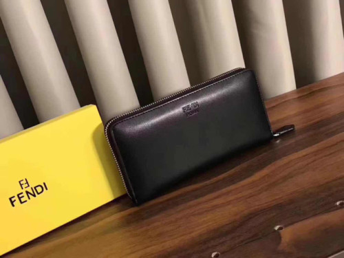 Fendi (フェンディ) メンズ / レディース 財布 新品
