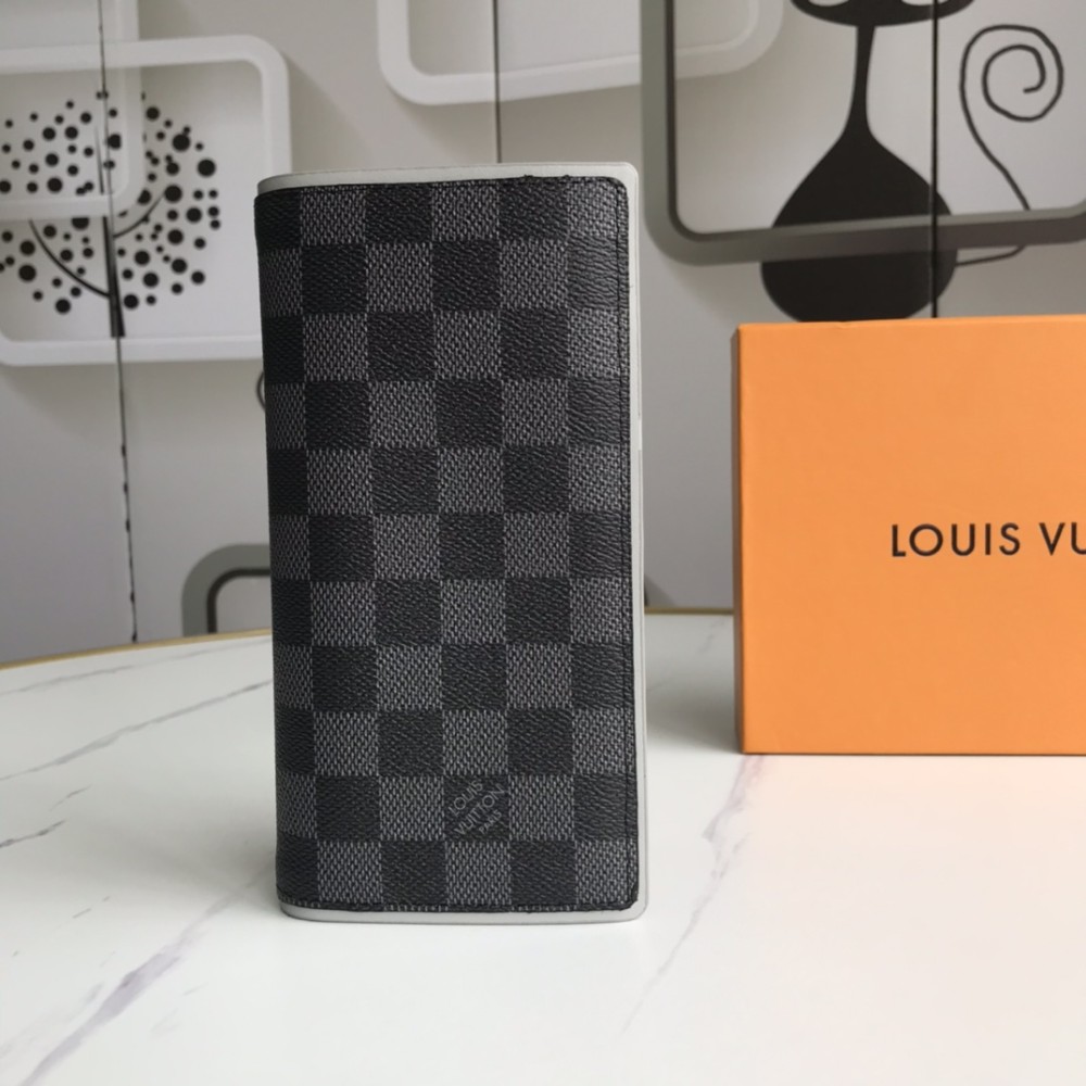 LV(ルイ·ヴィトン) Monogram  財布 新品