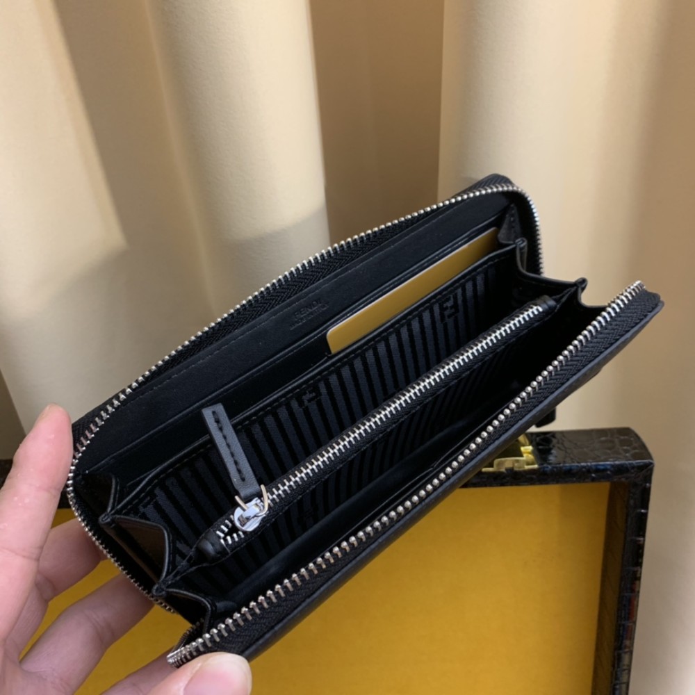Fendi (フェンディ)  メンズ / レディース 財布 新品