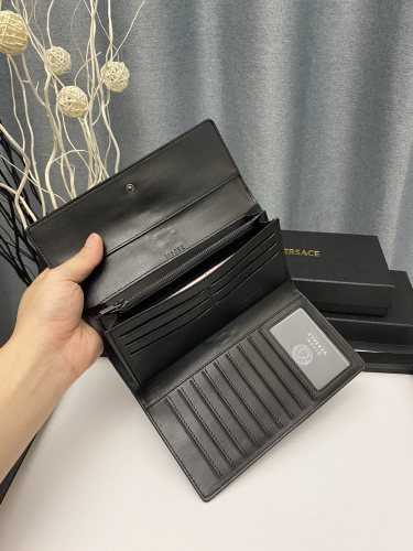 Versace (ヴェルサーチ)  メンズ / レディース 財布 新品