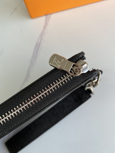LV(ルイ·ヴィトン) Monogram 財布 新品