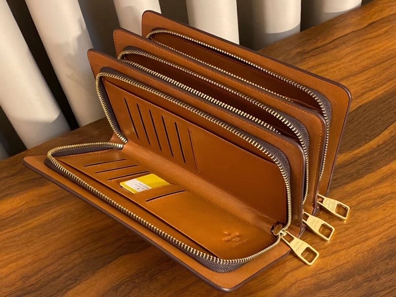 LV(ルイ·ヴィトン) 3層多機能 財布 新品