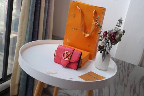 Louis Vuitton(ルイ·ヴィトン) 　Circle　 財布　３色
