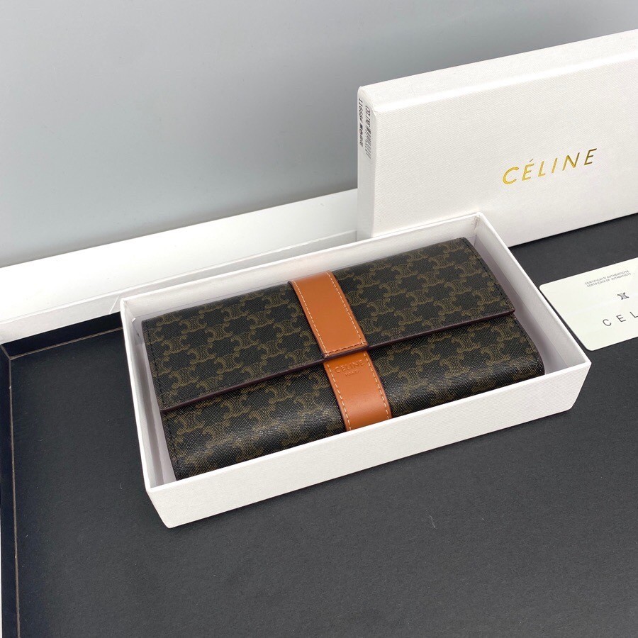CELINE　 財布　サイズ19*10*3
