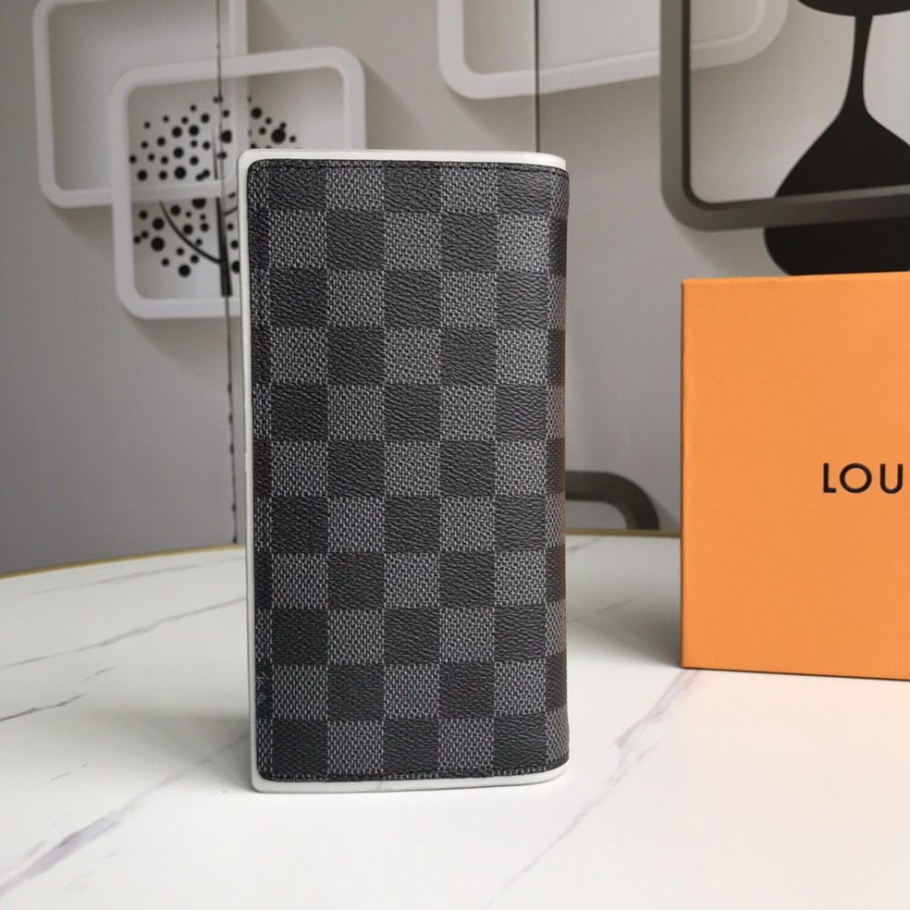 LV(ルイ·ヴィトン) Monogram  財布 新品