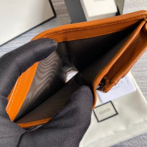 Gucci　GG marmont　 財布　