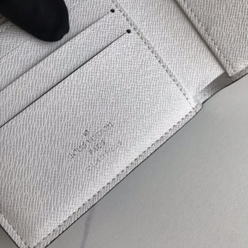 LV(ルイ·ヴィトン) Monogram 財布 新品