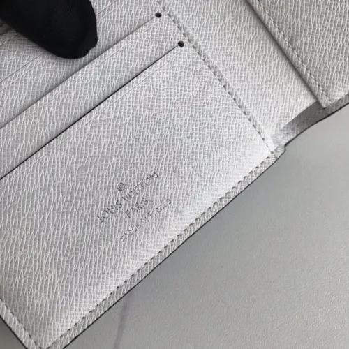 LV(ルイ·ヴィトン) Monogram 財布 新品
