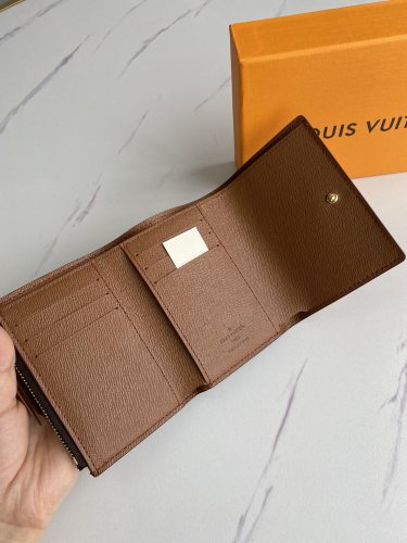 LV(ルイ·ヴィトン) Monogram swing 財布 新品