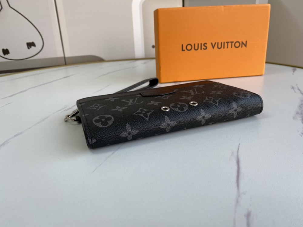LV(ルイ·ヴィトン) Monogram 財布 新品