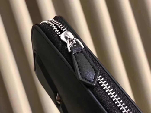 Fendi (フェンディ) メンズ / レディース 財布 新品