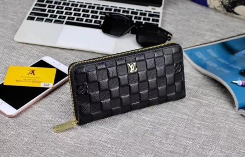 LV(ルイ·ヴィトン) Monogram 財布 新品