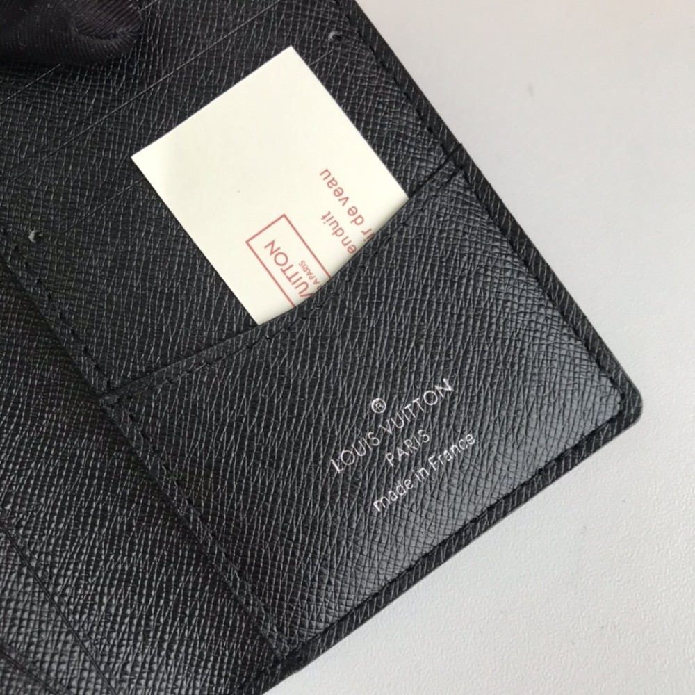 LV(ルイ·ヴィトン) Monogram 財布 新品