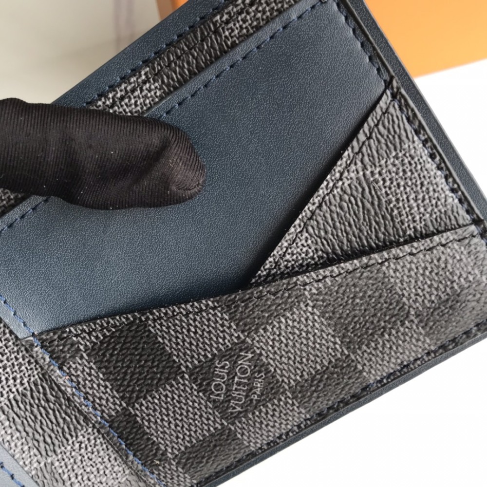 LV(ルイ·ヴィトン) Monogram 財布 新品