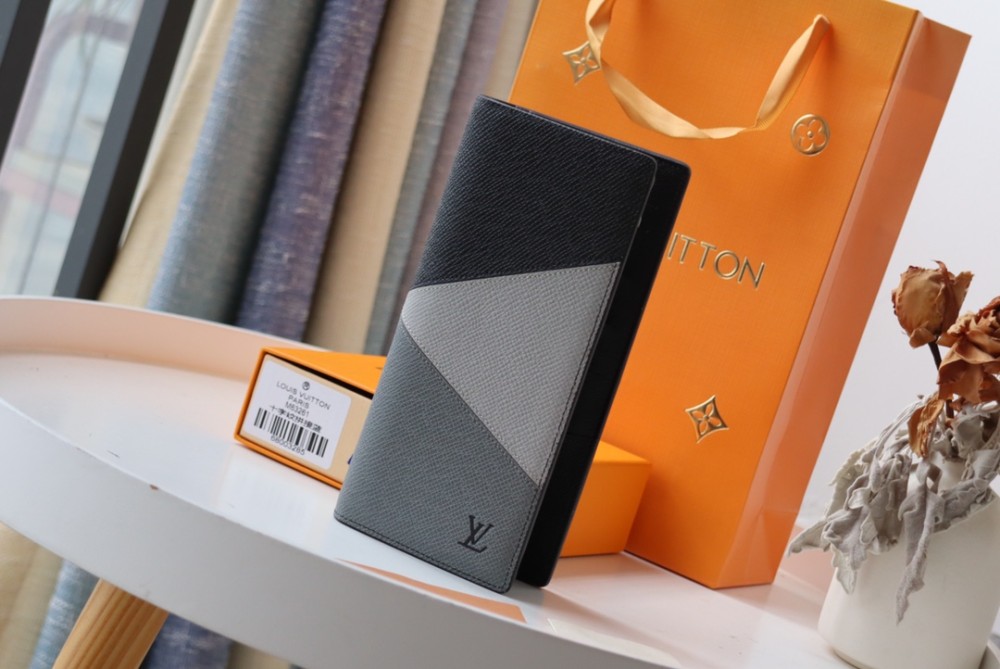 LV(ルイ·ヴィトン) 高品質 ZIPPY VERTICAL 新品