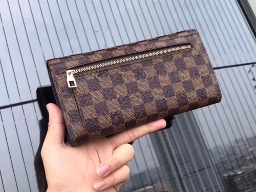 LV(ルイ·ヴィトン) Monogram 財布 新品