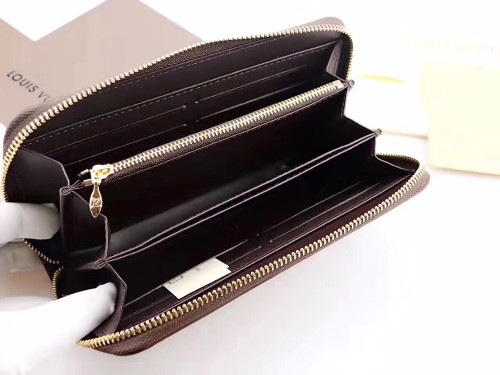 LV(ルイ·ヴィトン) Monogram 財布 新品