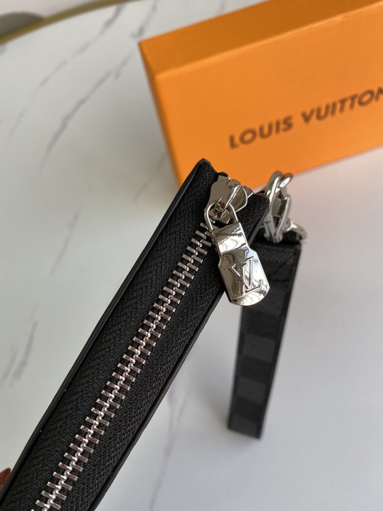 LV(ルイ·ヴィトン) Monogram 財布 新品
