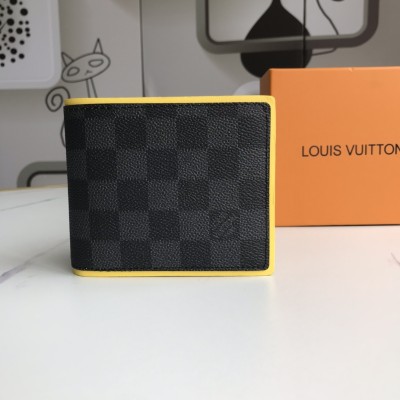 LV(ルイ·ヴィトン) Monogram 財布 新品