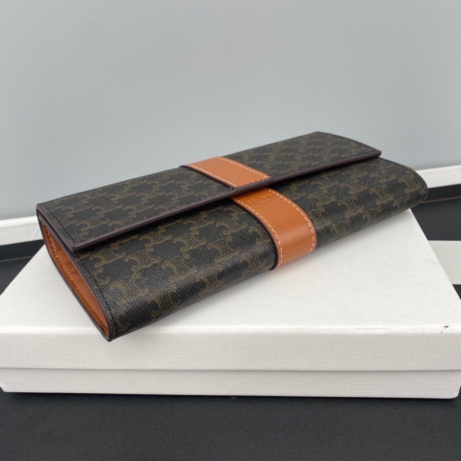 CELINE　 財布　サイズ19*10*3