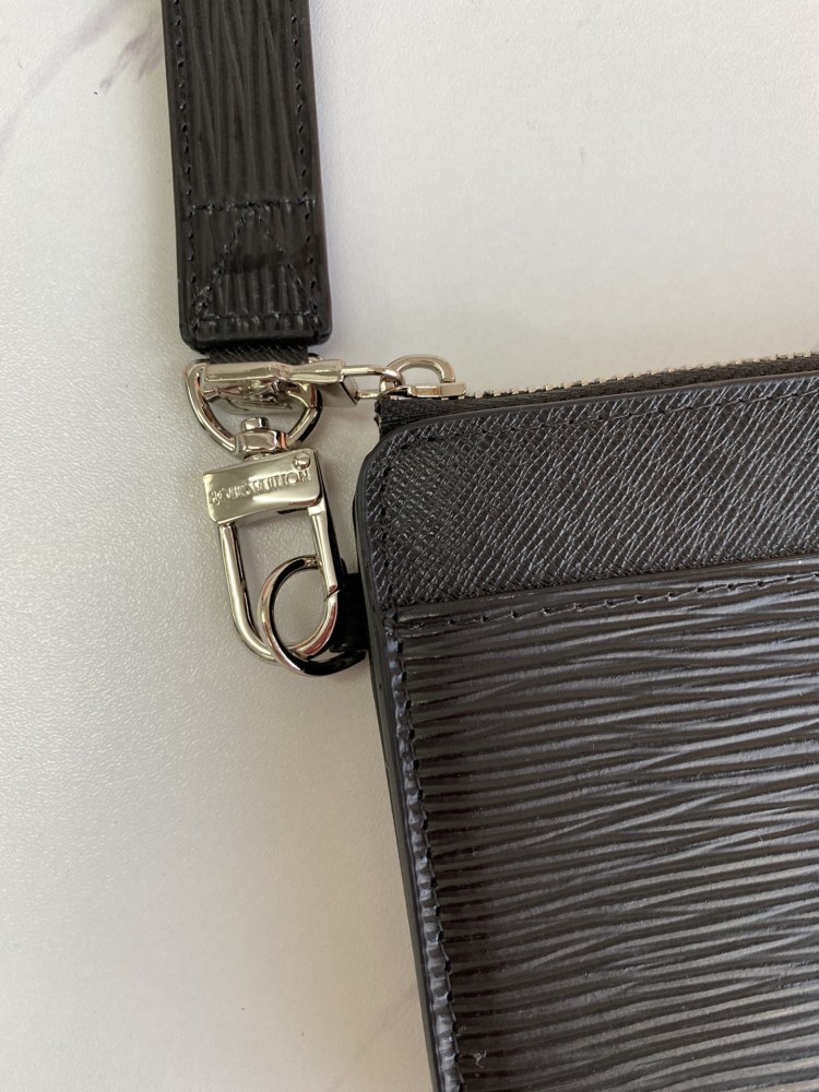 LV(ルイ·ヴィトン) Monogram 財布 新品