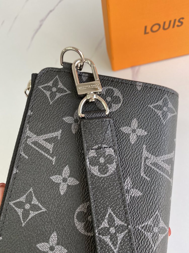 LV(ルイ·ヴィトン) Monogram 財布 新品
