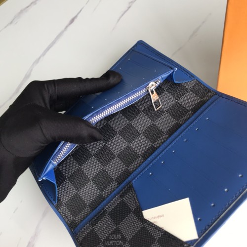LV(ルイ·ヴィトン) Monogram  財布 新品