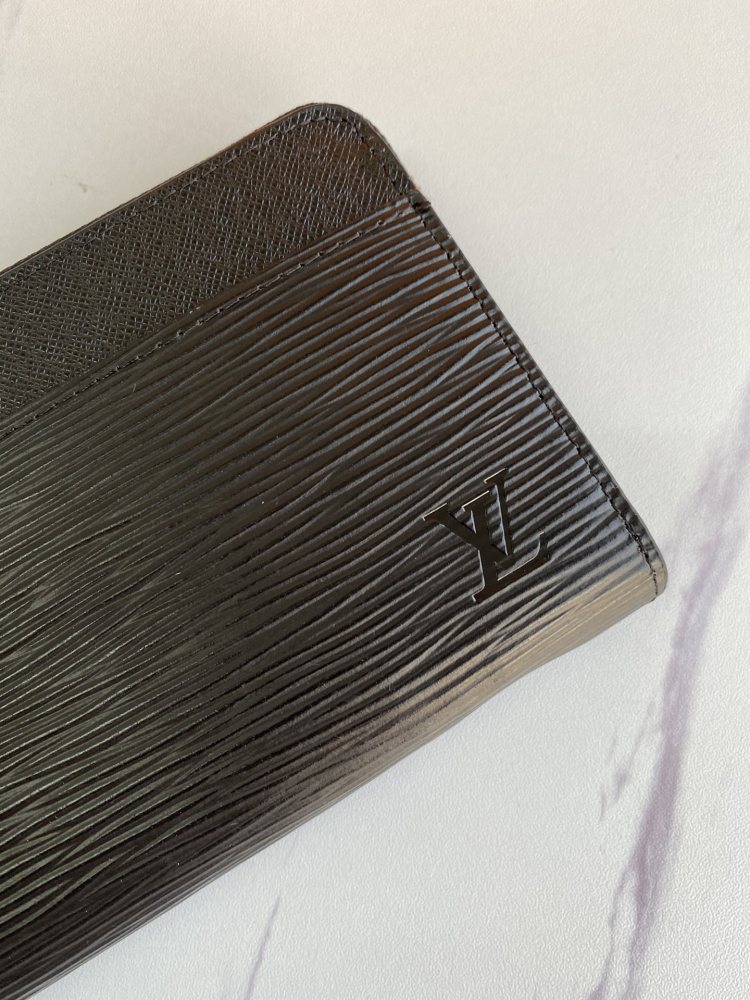 LV(ルイ·ヴィトン) Monogram 財布 新品