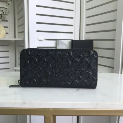 Coach (コーチ) 財布 新品