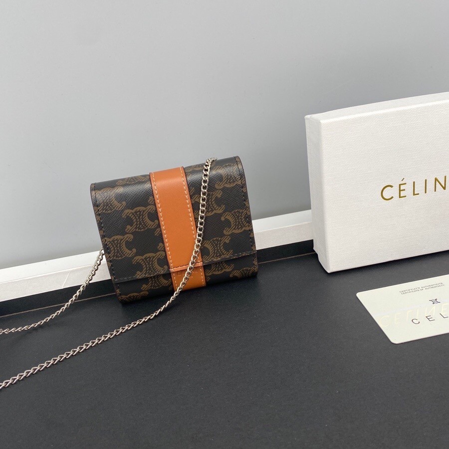 CELINE　 財布　サイズ11*10*5