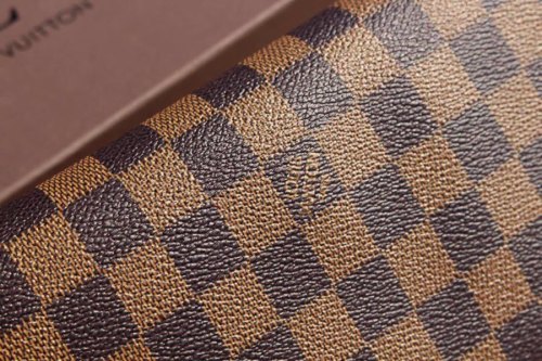LV(ルイ·ヴィトン) Monogram 財布 新品