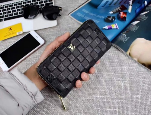 LV(ルイ·ヴィトン) Monogram 財布 新品