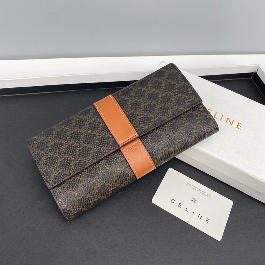 CELINE　 財布　サイズ19*10*3