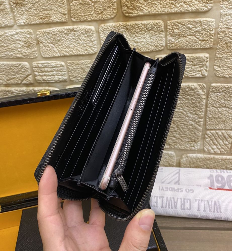 Versace (ヴェルサーチ)  メンズ / レディース 財布 新品