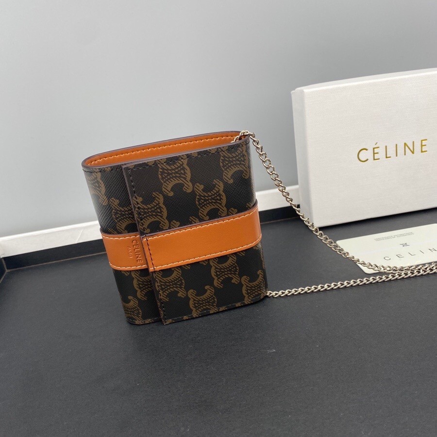 CELINE　 財布　サイズ11*10*5
