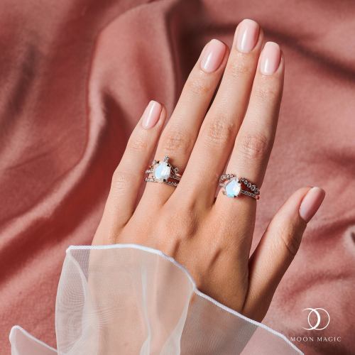 Moonstone Ring - Harlow