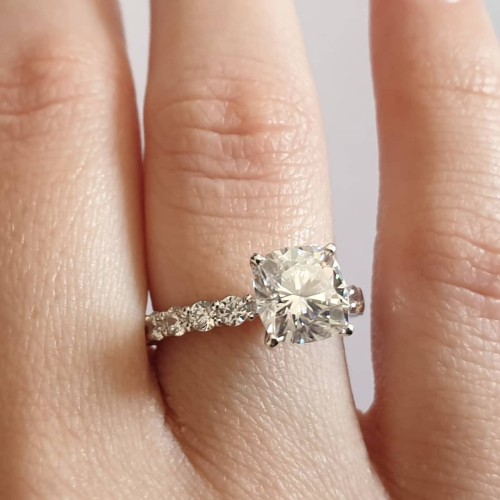 Twist Round Cut Moissanite Engagement Ring