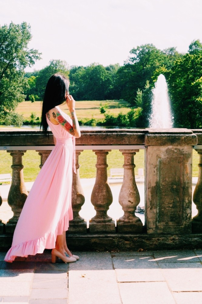 Light Pink Lace Up V Neck Ruffle Trim Hi-low Maxi Dress