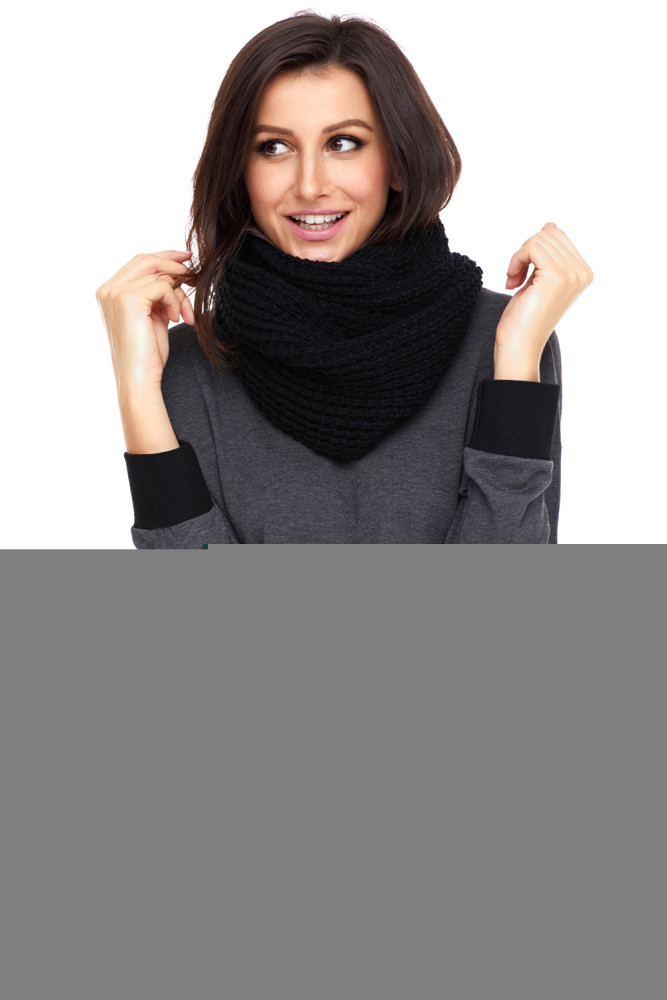Black Cozy Chunky Knit Tassel Scarf