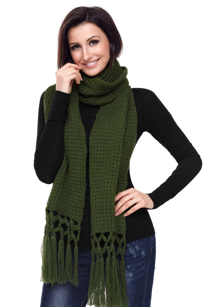 Green Cozy Chunky Knit Tassel Scarf