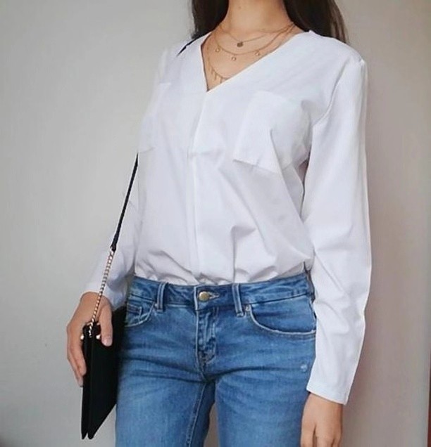 White Pockets V-Neck Long Sleeve Blouse