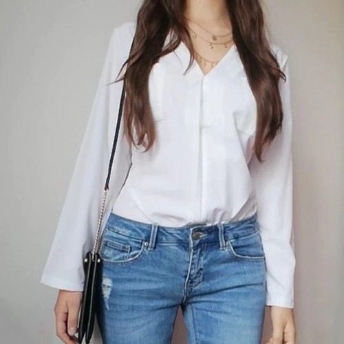 White Pockets V-Neck Long Sleeve Blouse
