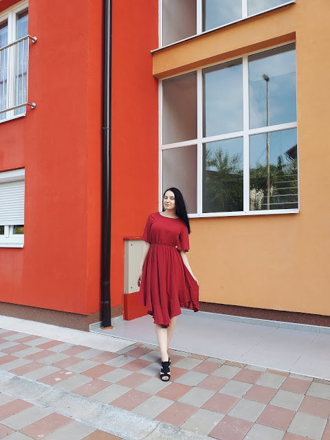 Red Chiffon Irregular Hem Short Sleeve Pleated Dress