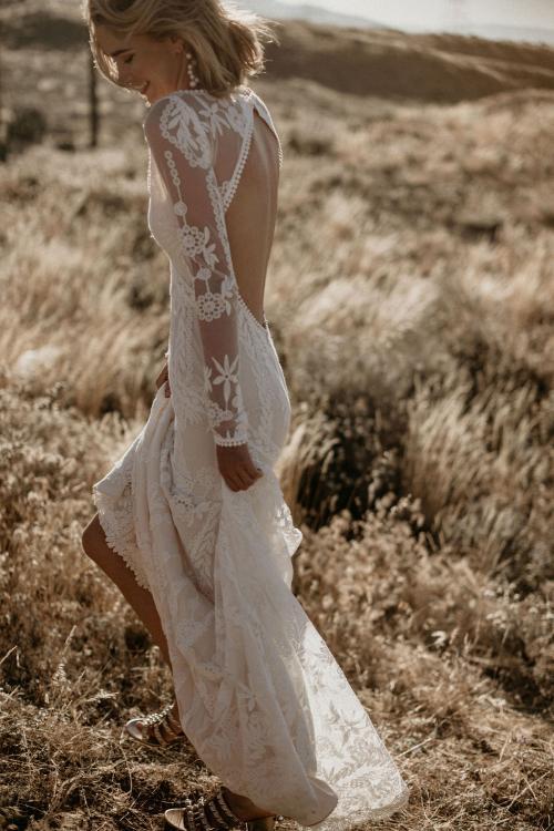 White Open Back Lace Wedding Dress